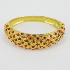 514157 red in gold  bangle